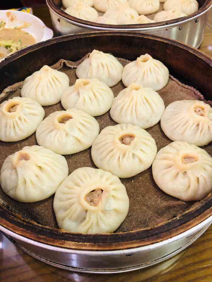 开封灌汤包子铺