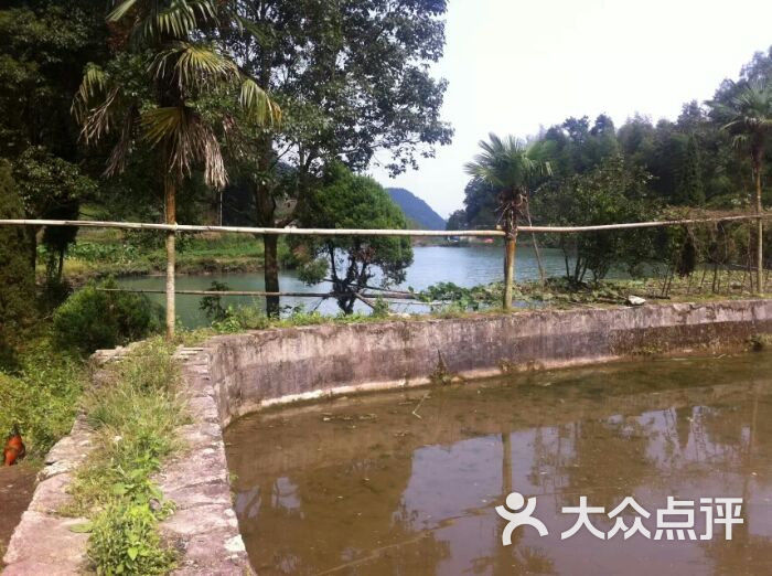 龙瀑仙洞天池农家乐房子外观3图片-北京采摘/农家乐