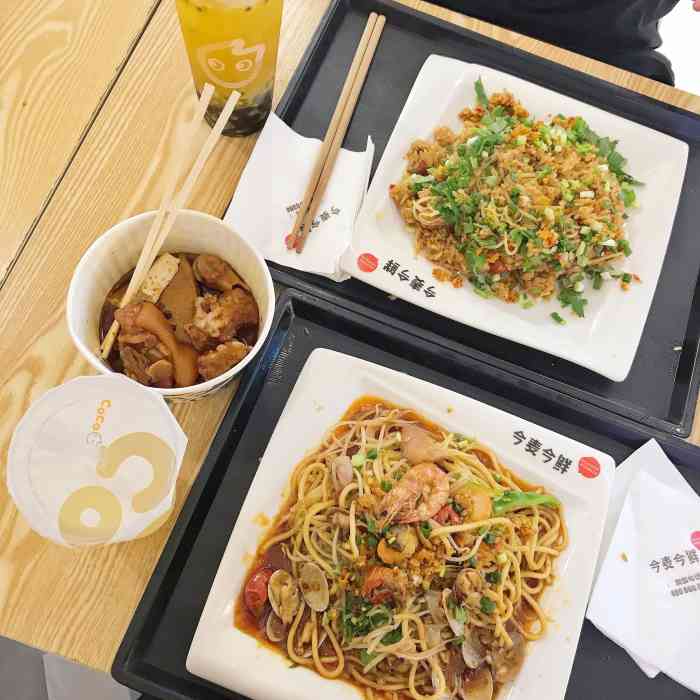 今麦今鲜海鲜焖面(杨家坪大洋百货店)