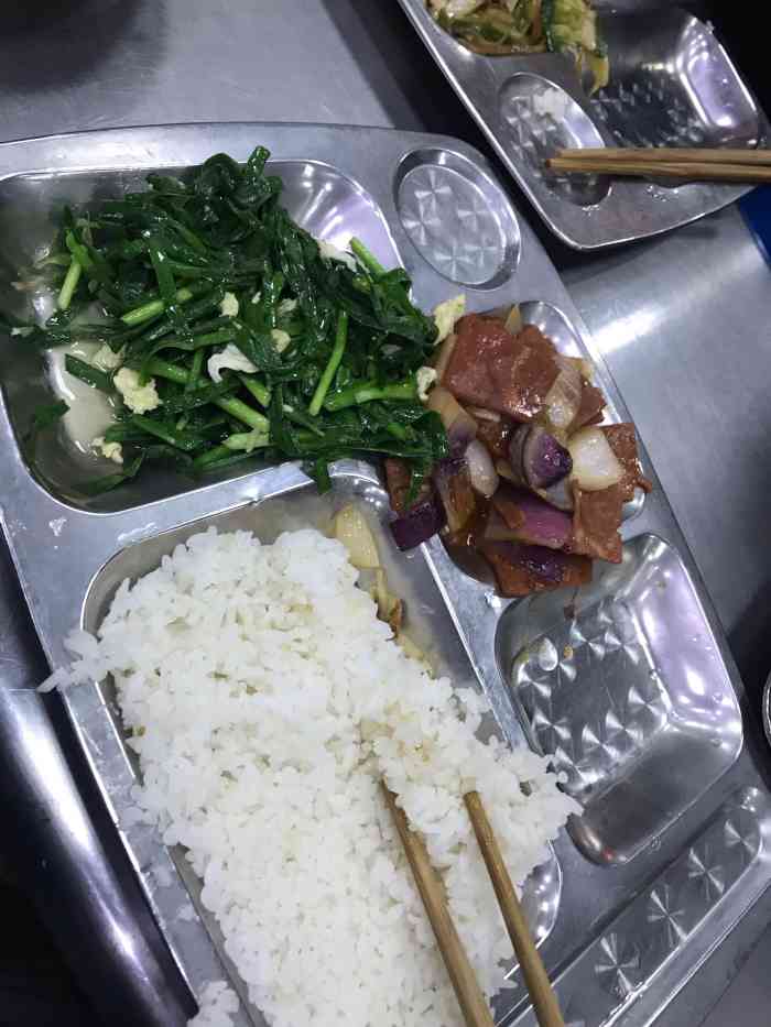 江苏理工学院南苑食堂-"一直都在江理工的北苑和西苑