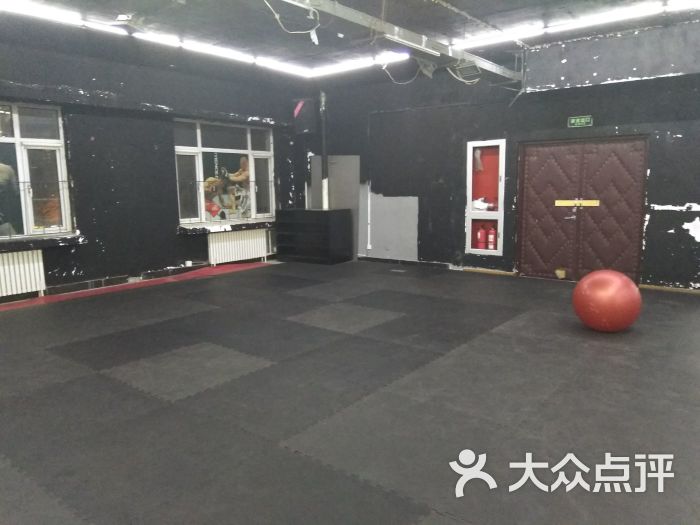 K1 club泰拳柔术训练中心(和平店)