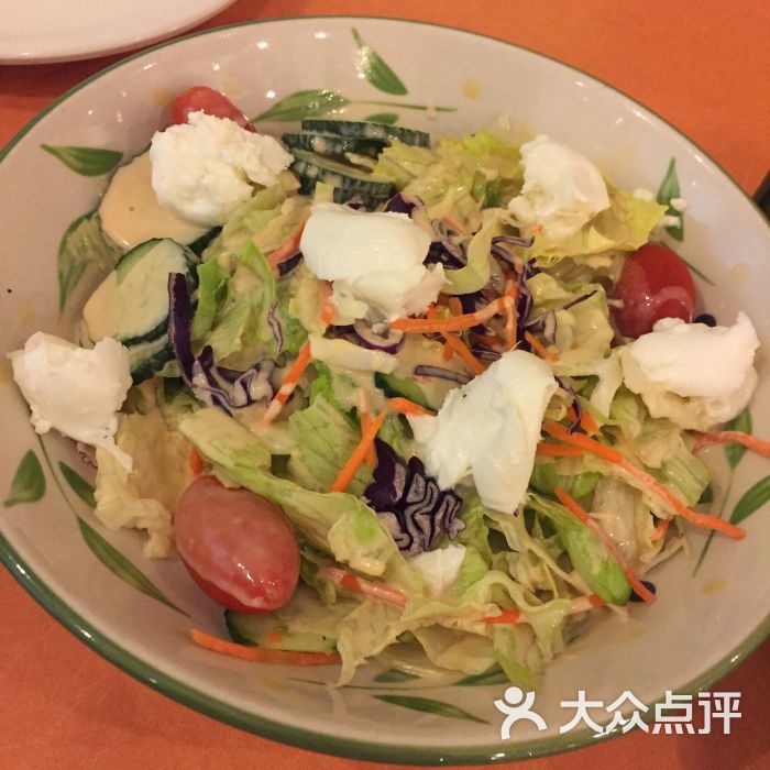 马苏里拉芝士沙拉
