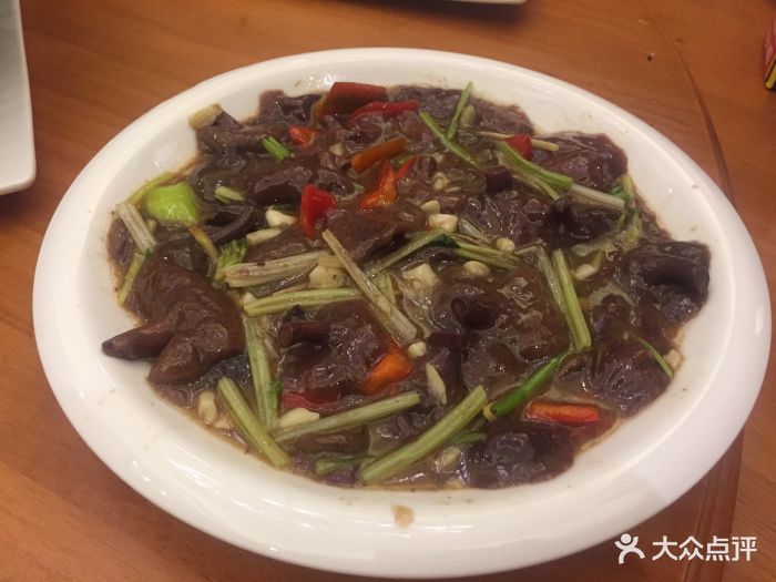 清炒松毛菇