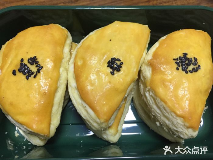 泸溪河桃酥(工业园永旺梦乐城店)榴莲酥图片