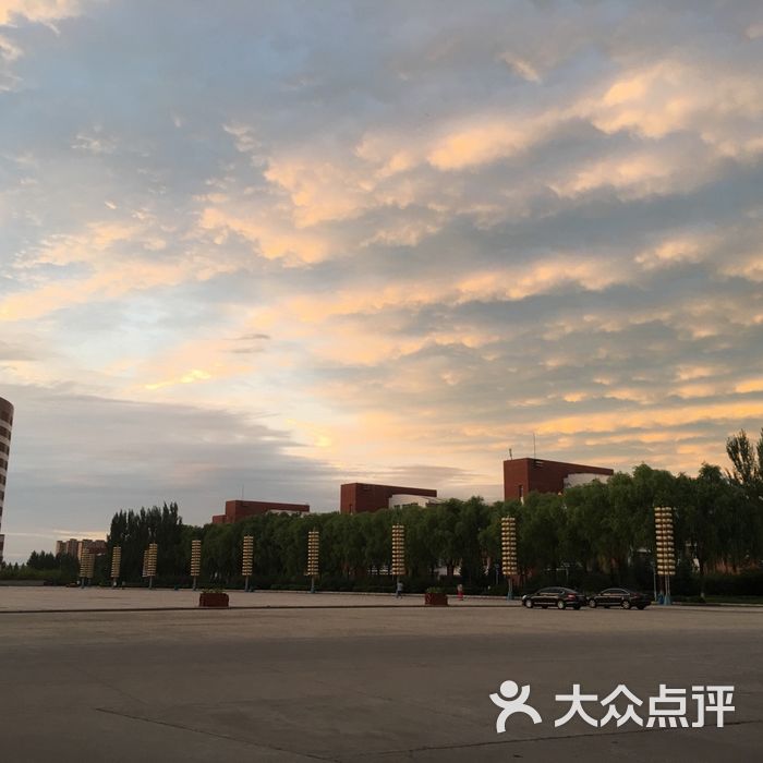 东北石油大学图书馆