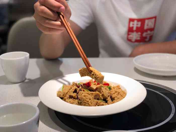 虎丫炒鸡(正弘城店)-"位置在正弘城8楼的美食区,这里集中了各种.