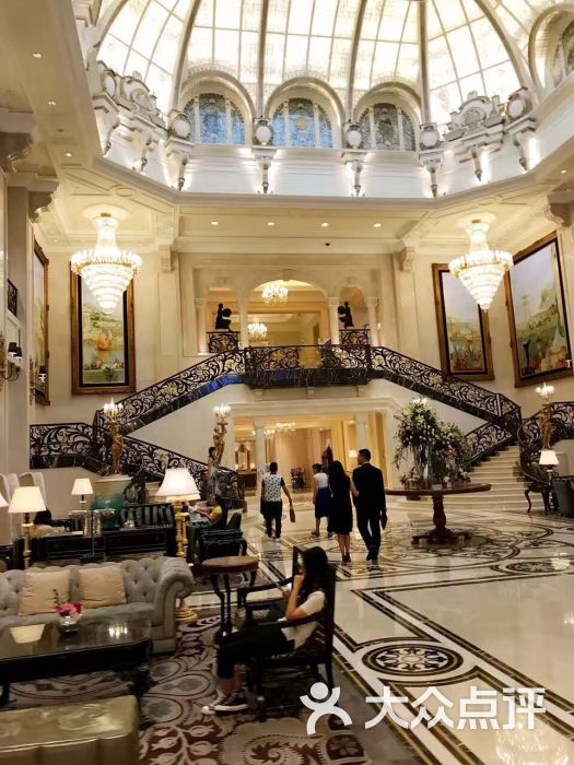 大连一方城堡豪华精选酒店集锦标帜餐厅自助餐大堂图片 第20张