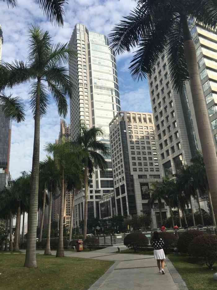 香港荔园-"天气非常好,就去嗰度玩下啦.去到最后面嗰.