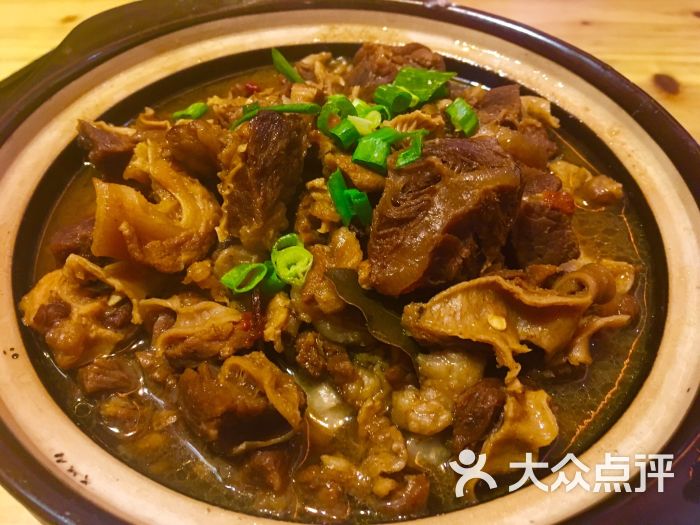 客家牛肉煲