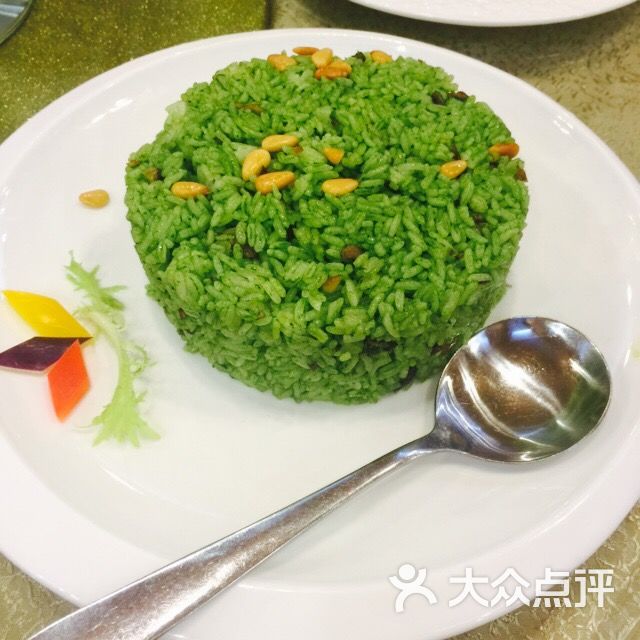 菠菜汁炒饭