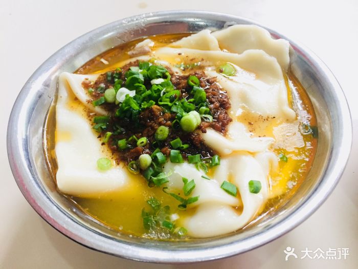 黄二鸡汤铺盖面-杂酱铺盖面图片-荣昌区美食-大众点评