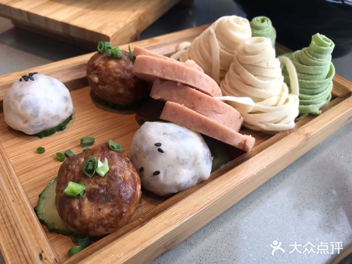 享月·汤皇(曲江创意谷店)-蔬菜面图片-西安美食-大众点评网