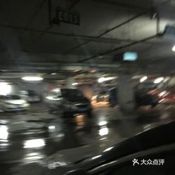 武昌火车站-地下停车场