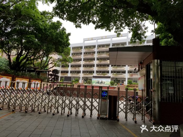 棠下小学图片