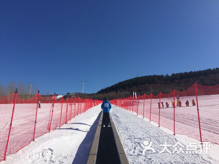 奥悦碾子山国际滑雪场图片 - 第1张