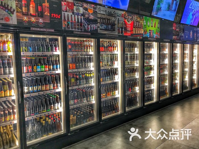 啤酒阿姨-酒柜-环境-酒柜图片-上海休闲娱乐-大众点评