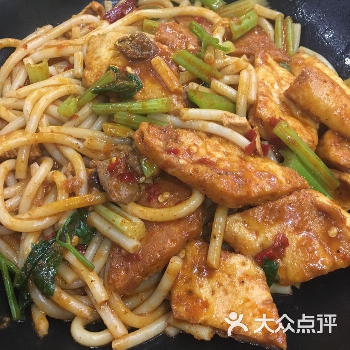 骚粉·新疆炒米粉 鸡肉炒米粉炒馕两掺                 宝宝特别不