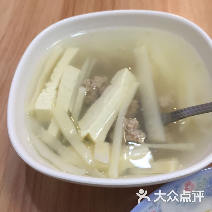 酸笋豆腐汤