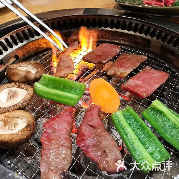 御牛道日式料理炭火烤肉