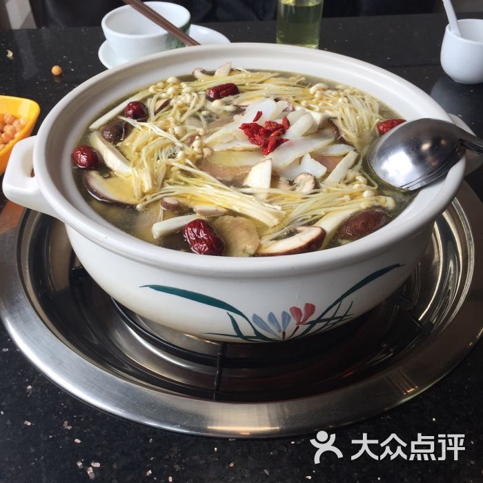 蓉宴云南天麻火腿鸡图片 - 第4张