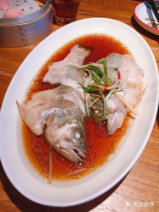 新白鹿餐厅(西湖文化广场店)葱油鲈鱼图片
