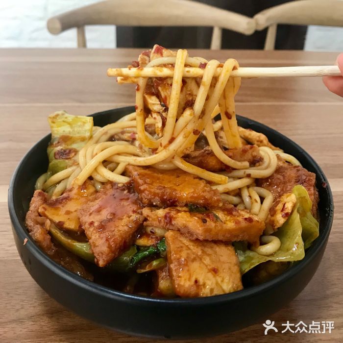 疆尕尕·新疆炒米粉(大学城店)鸡肉两掺图片