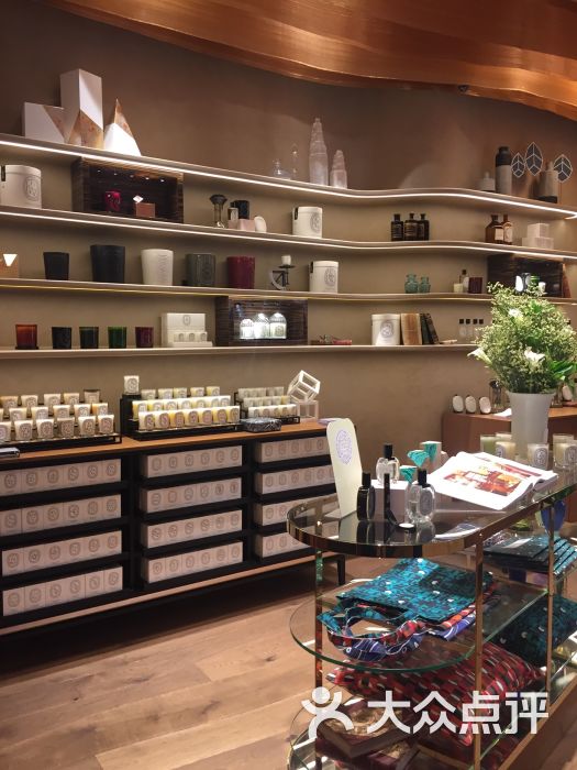 diptyque(兴业太古汇店)店内环境图片 - 第7张