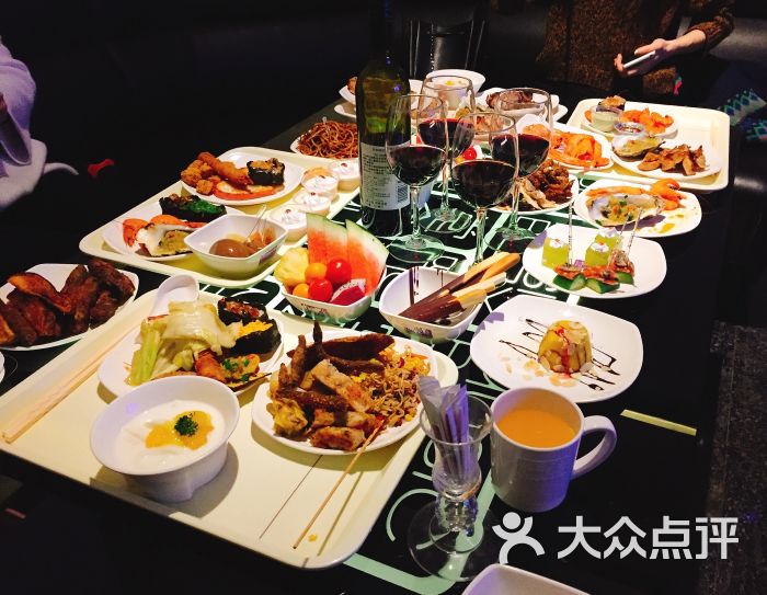 堂会(自助餐)ktv(开福店)图片 - 第1张