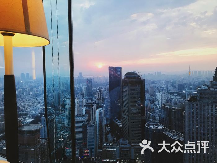 云中捞高空旋转餐厅--环境图片-南京美食-大众点评网