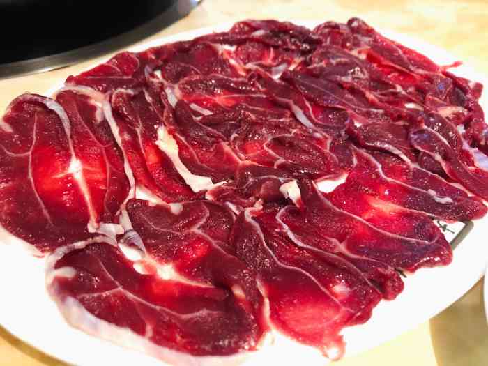 潮汕大鼎牛肉-"店在雍华庭那边,招牌非常醒目,很容易