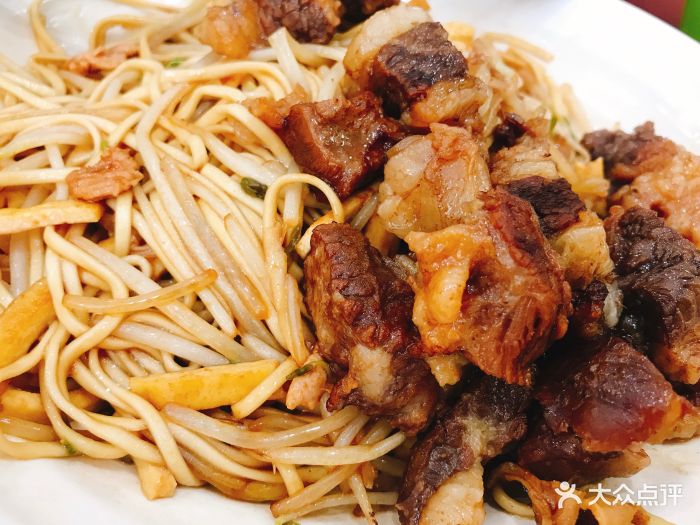 牛腩肉丝拌川