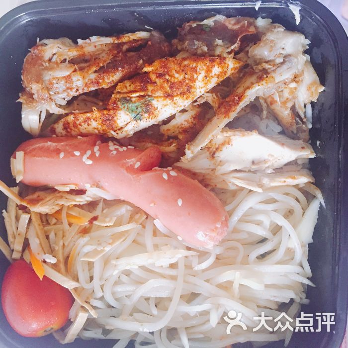 麻辣手撕鸡饭