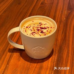 莓莓燕麦红茶玛奇朵