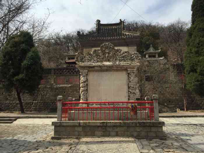 吴姑城清泉寺-""清泉寺,建于唐贞观年间.庙宇坐西朝东