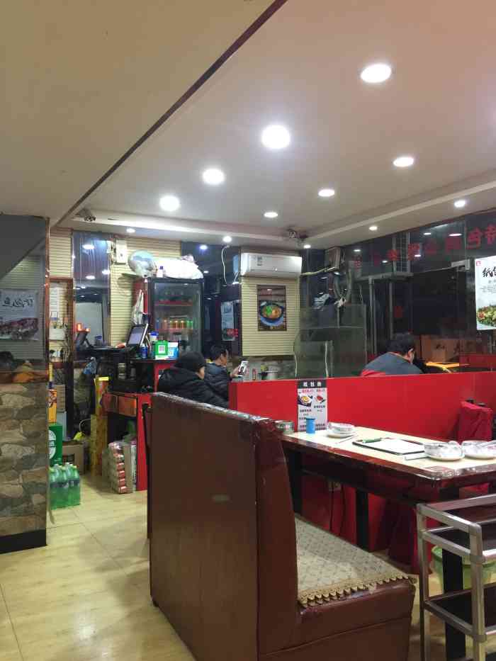 重庆鸡公煲烤全鱼(罗秀路店)-"味道超级赞的 一家小小的店 但是不管什