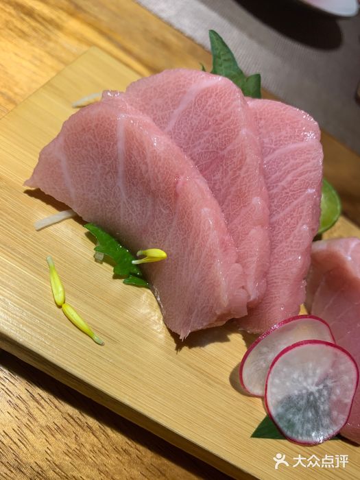 蓝鳍金枪鱼大腹