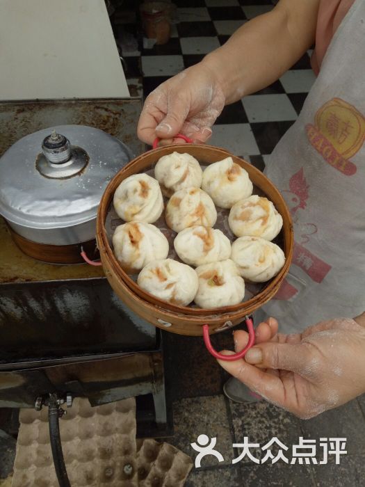 小笼包子