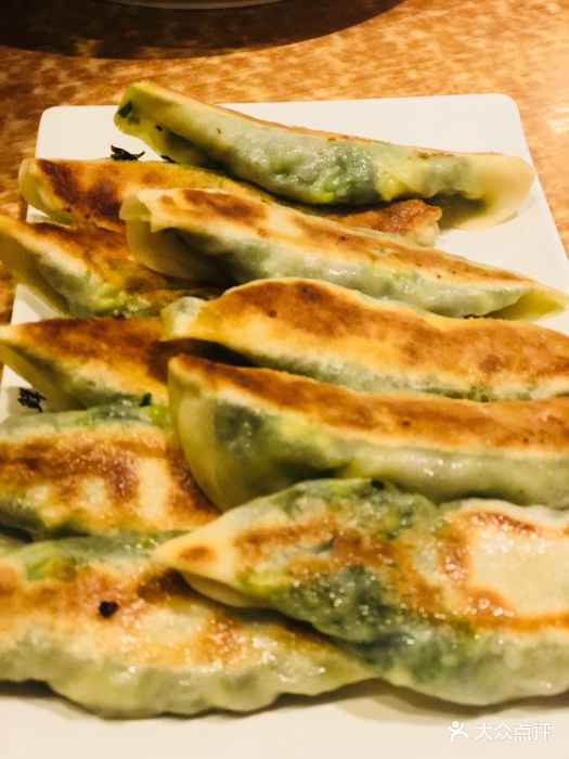 锅里鲜锅贴鸡蛋韭菜锅贴图片 第1张