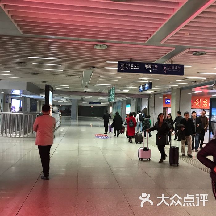 郑州站-西广场