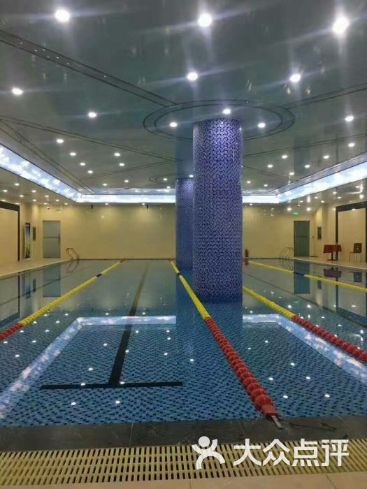 游泳健身了解一下_佘山3号花园游泳健身俱乐部_苏州星之健身 游泳