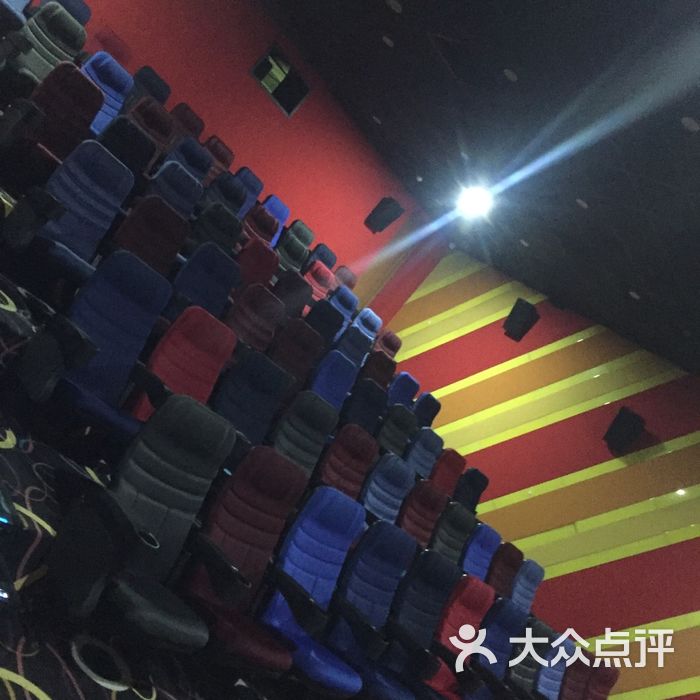 青春光线电影院
