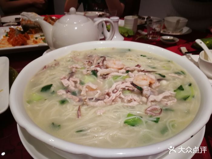 高汤海鲜烂糊面