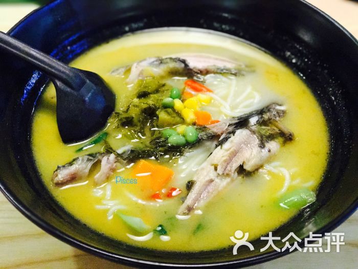 酸菜黄骨鱼粉