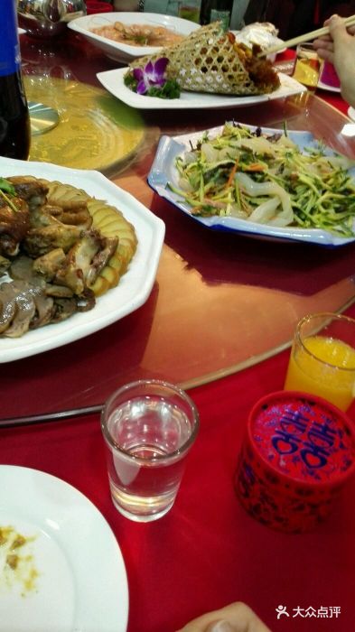 街道在美食街附近,南湖公园旁边,很显眼。.-鑫位置柳州三好图片