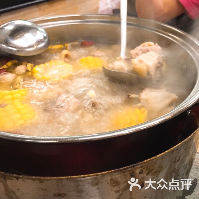 炭炉鸡煲清远鸡图片 - 第4张