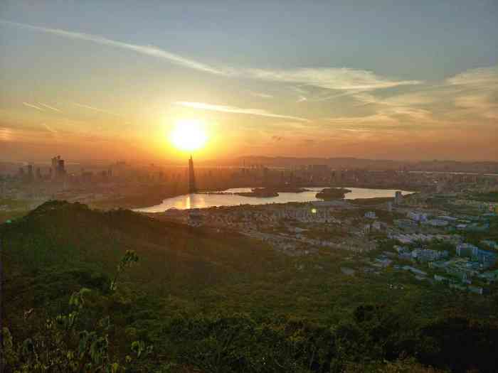 紫金山山顶公园-"紫金山早在小学时就向往到紫金山天文台一观.