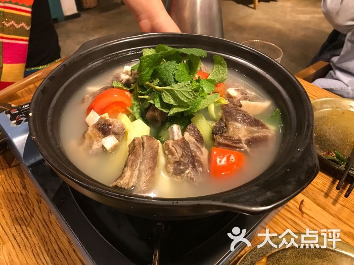 一坐一忘丽江主题餐厅(嘉里中心店)丽江腊排骨锅图片 第30张