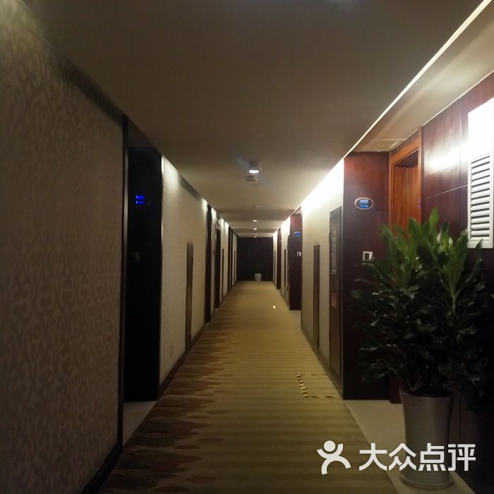 贵山大酒店