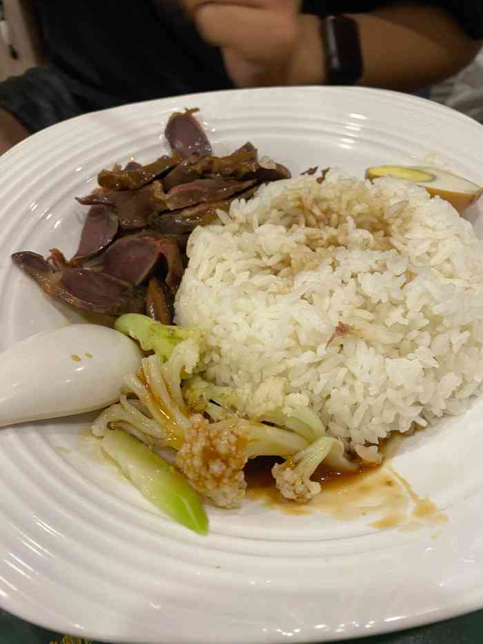 「卤水鸭胗饭 鸭胗,还不错,不过就是没有叉烧饭那么惊艳罢了,也是