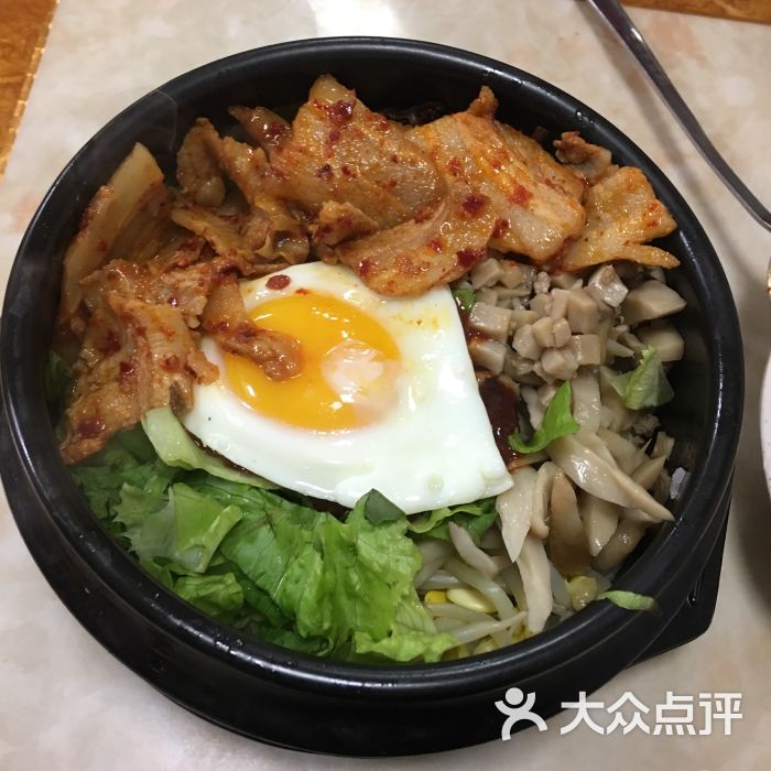 五花肉石锅拌饭